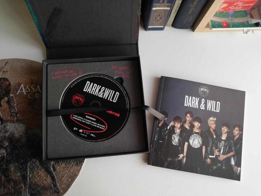 BTS DARK & WILD (Первый полноценный альбом) – купить по