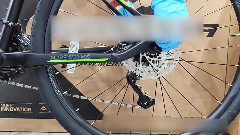 Flexible Anti-deformation One-piece Molding Kickstand Concealed Spring-Loaded Latch Kickstand Bike Supplies