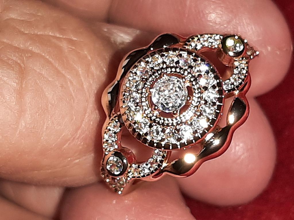 Acquista Anelli con doppio zircone alla moda con ciondolo a forma di lucchetto. Gioielli di