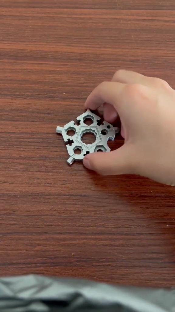 23 In 1 Pentagon Multi-function Snowflake Inner Six Angle Wrench Tool Outdoor EDC Screwdriver Bicycle Combination Tool 58*58mm