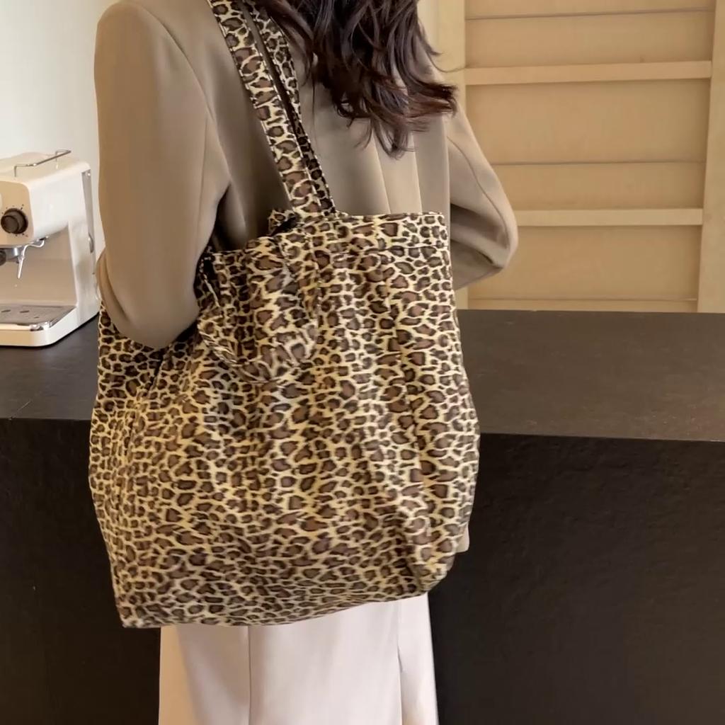 Leopardprint stoffveske, dameveske med stor kapasitet, skulderveske