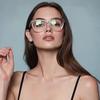 Retro-style Anti-blue Light Glasses for Women, Fashionable, Sophisticated, and Slimming Frames.