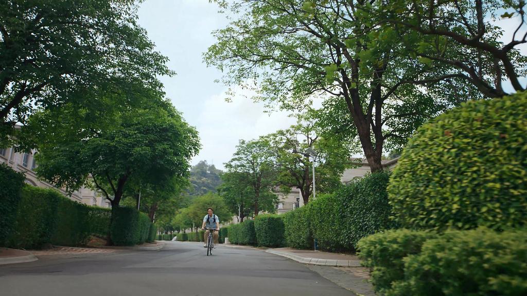 Hollyland Lark A1 Drahtloses Mikrofon für iPhone 15/16/17 & Android, 48kHz/24-bit, Mini-Mikrofon für YouTube, Podcast, Vlogging