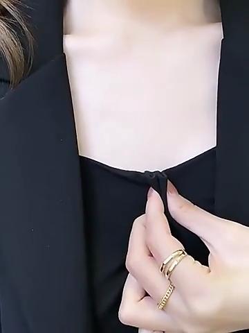 Pearl Brooch Atmospheric V-neck Skirt Anti-exposure Brooch Pin Fixed Clothes Women's Collar Pin Accessories Cardigan Pin