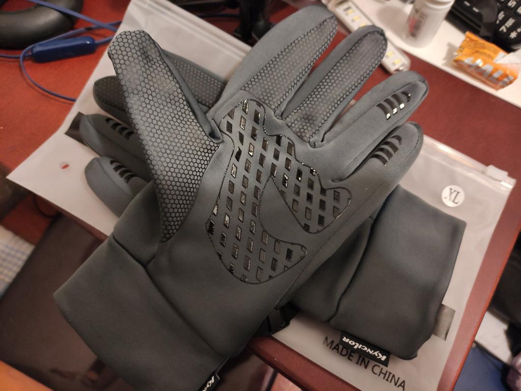 Guanti invernali da donna, foderati in pile per un maggiore calore, adatti per ciclismo e sci all'aperto, compatibili con touchscreen, beige. | Leroy Merlin
