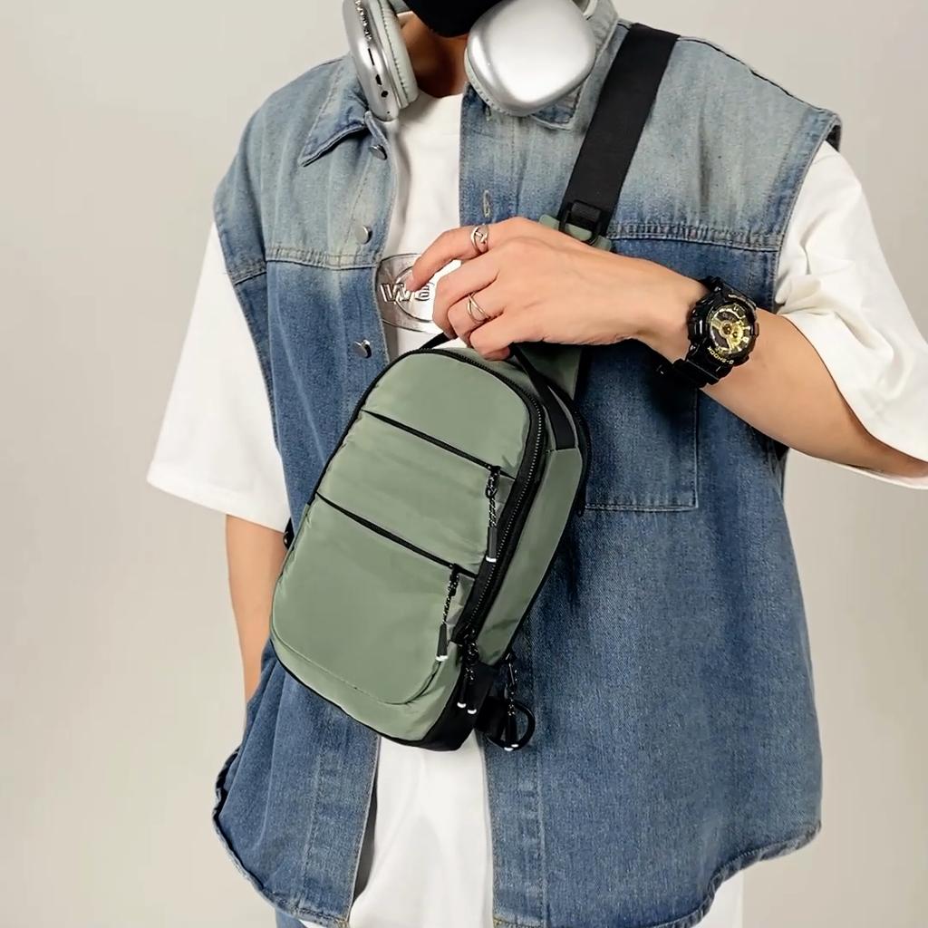 Chest Bag Men's Outdoor Travel Mobile Phone Shoulder Bag Commuter Crossbody Bag