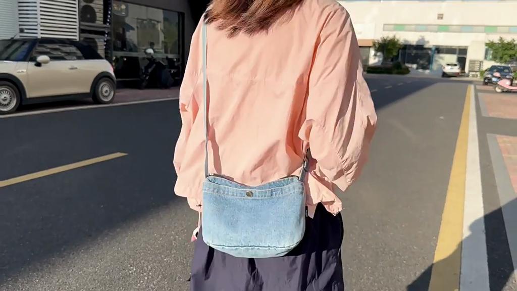 Women Denim Crossbody Bag In Street Trend Style With Soft Structure And Zipper Closure