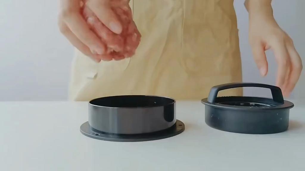 Hamburger Press Meat Pie Press Stuffed Burger Mold Maker with Baking Paper Liners Patty Pastry Tools BBQ Kitchen Accessories