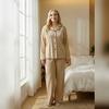 Pigiama Set Taglia L Manica Lunga Pantaloni Completo Due Pezzi Seta di Latte Semplice Casual Abbigliamento per la Casa