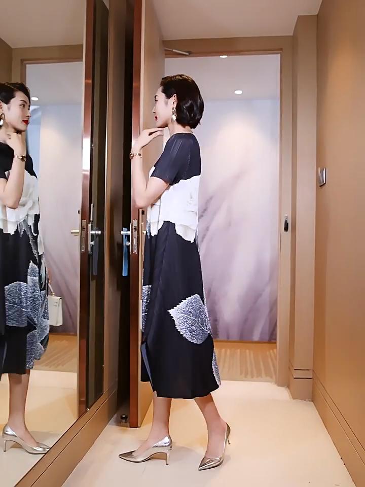 Temperament Middle-aged Mother Summer Dress Plus Size Dress Loose Ageing Black Long Dress