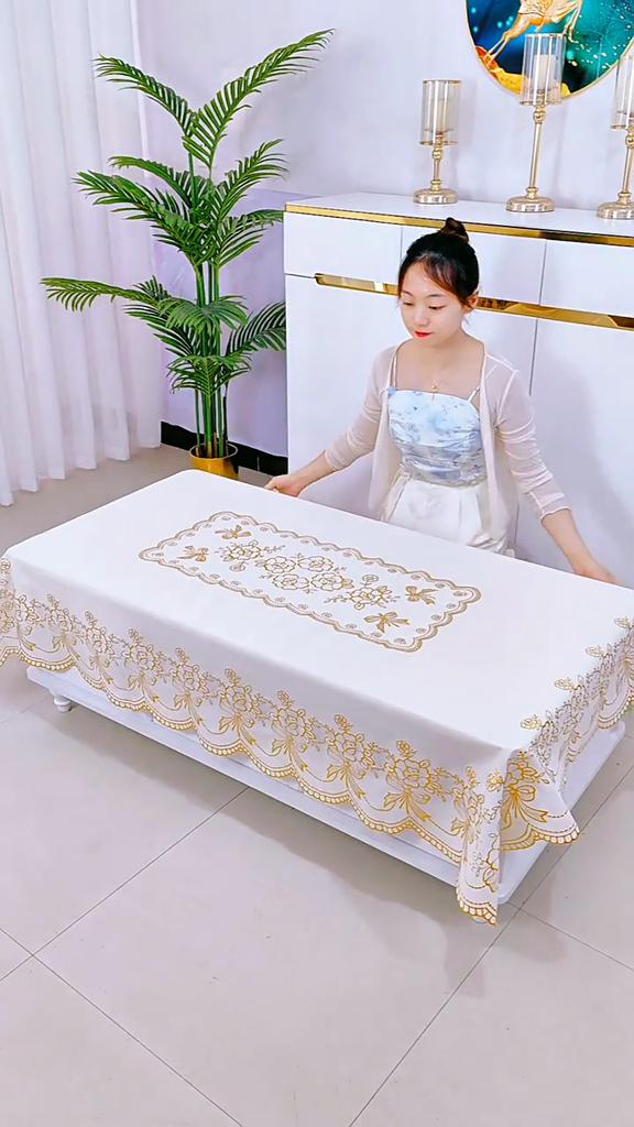 Waterproof Oilproof Heat-resistant Wash-free Gold Foil Tablecloth Rectangle Dining Table Cover for Kitchen Living Room Decor