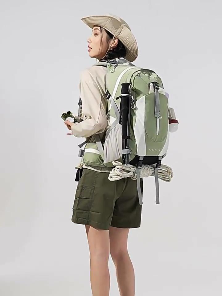 CAMEL Outdoor Professional Hiking Backpack, Large Capacity Travel Tourism Backpack, for Hiking And Climbing, Light Green