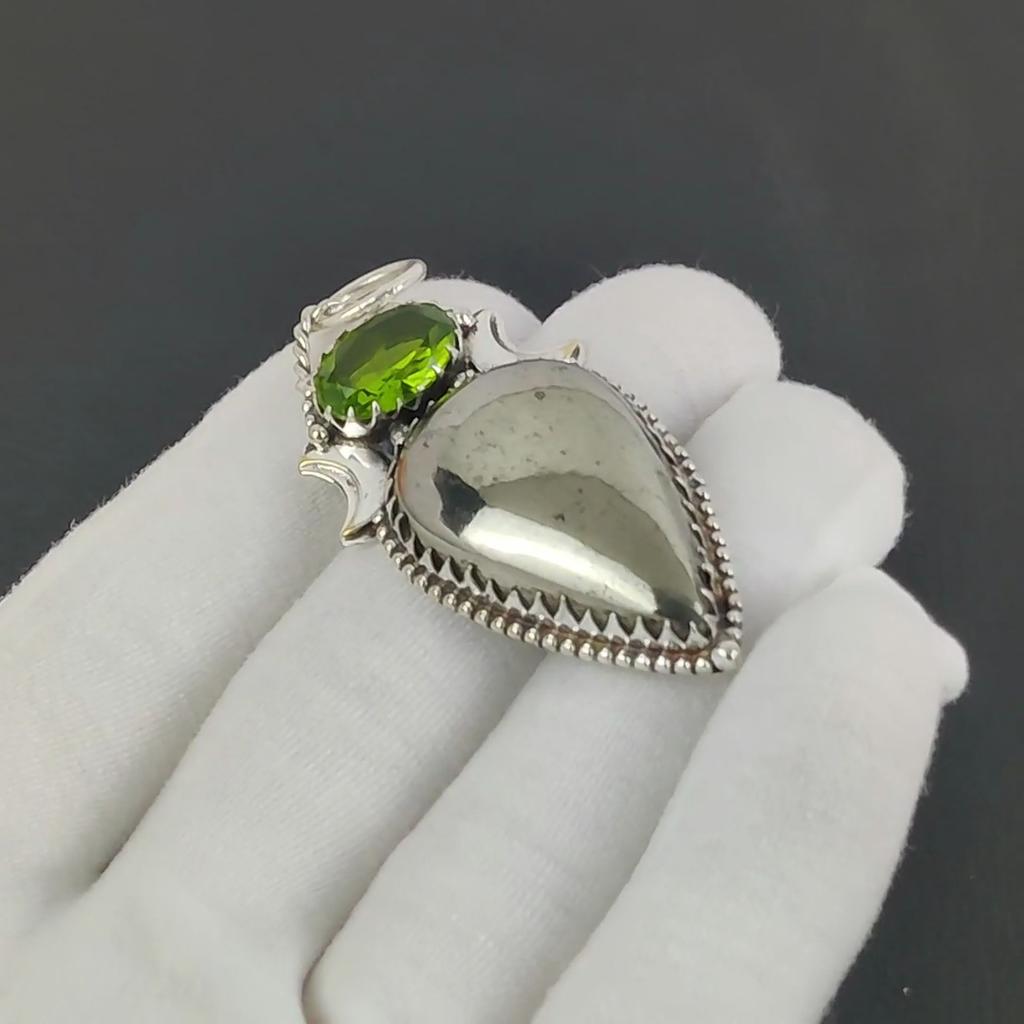 Beautiful Apache Pyrtie Golden, Peridot Gemstone Silver Pendant in 925 Sterling Silver - Handmade Design, Everyday Wear Jewelry Birthday Gift