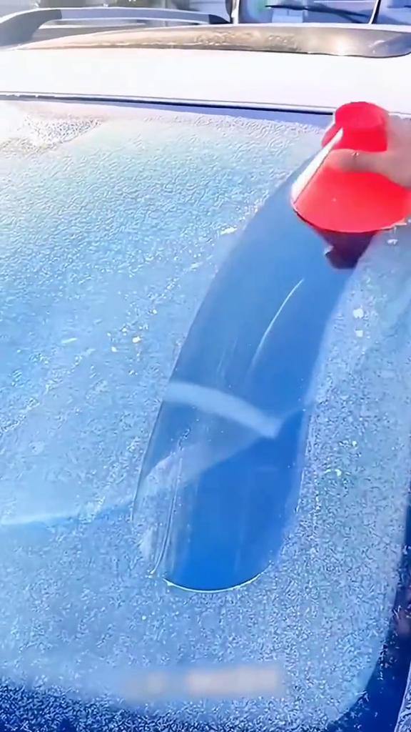 Car Snow Shovel Multi-purpose Vehicle Snow Glass Defrost Scraping Snow Deicing Brush Winter Snow Clearing Tool
