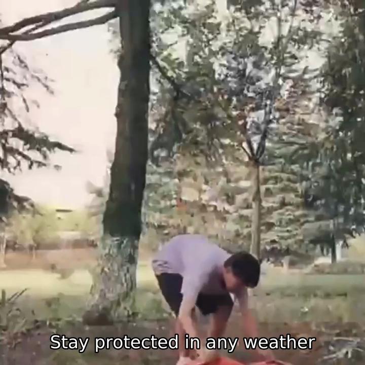 Tente de survie d'urgence qui sauve des vies Tente d'urgence 2 personnes Couverture PE Sac de couchage d'urgence Imperméable Peut être utilisé comme fournitures de survie pour le camping