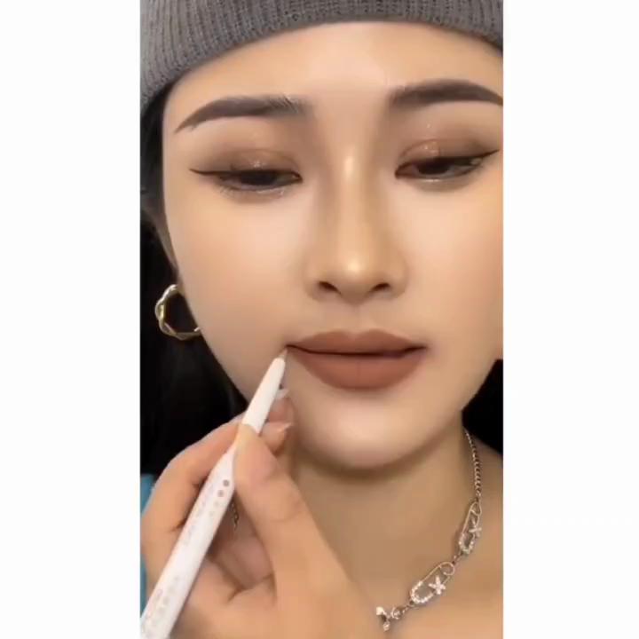 Concealer Pen Concealer Natural Brightening and Contorting Sleeper Pen Cover Dark Circles Acne Marks Moisturizing Oil Control Lasting Makeup for