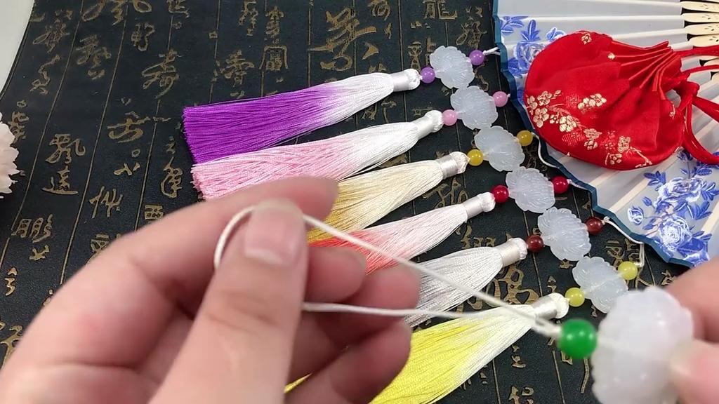 Tassel Pendant with Lanyard Gradient No Shedding Fade-resistant Anti-Lost DIY Double-sided Lotus Han Chinese Clothing Tassel Ear for Fan