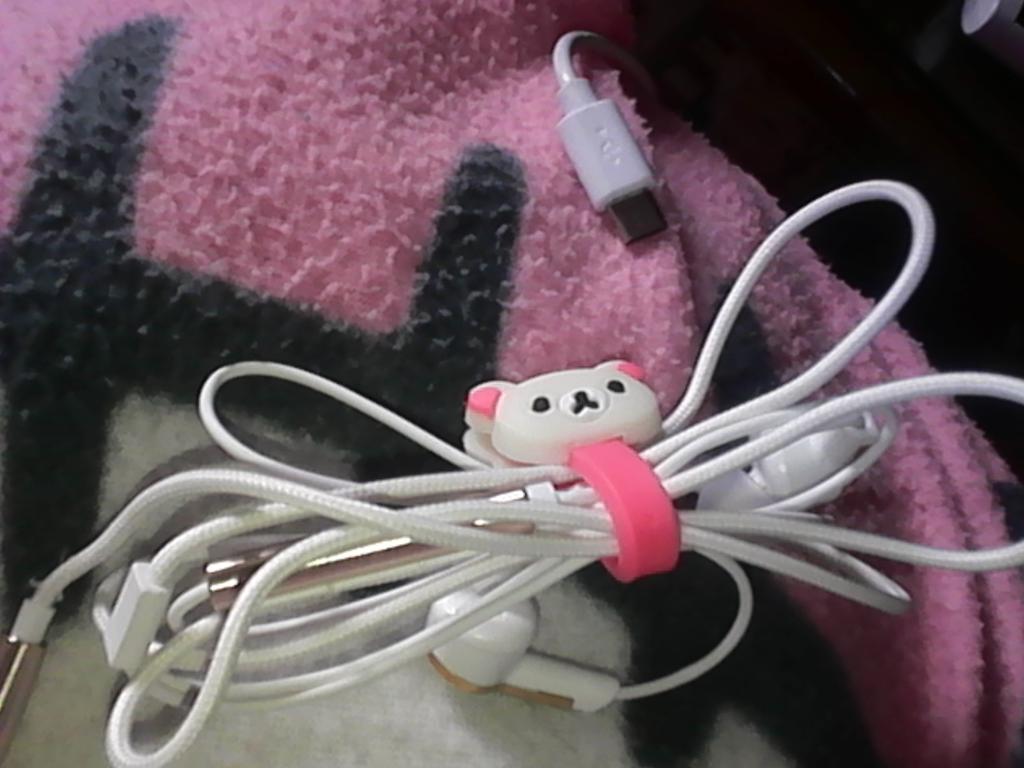 Dibujos animados lindo Auriculares Auriculares Cable Envoltura de cable enroscador del cable Clip Organizador Z Dibujos animados lindo Auriculares Auriculares Cable Envoltura de cable enroscador del cable Clip Organizador Z