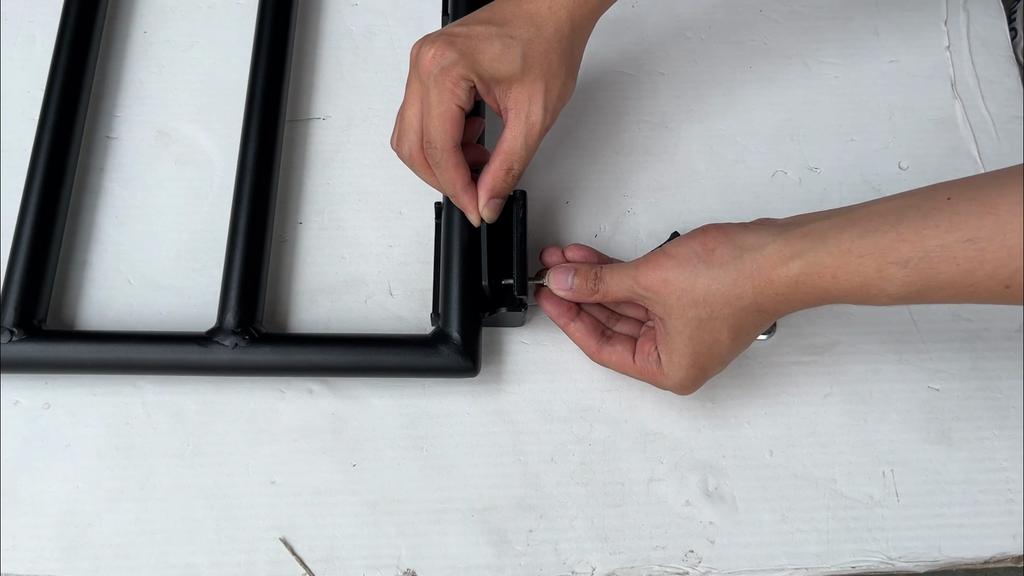 Car Metal Rear Window Extension Climbing Ladder Shelf Bracket For Suzuki Jimny 2019 Up 4-Door Version Exterior accessories (Left)