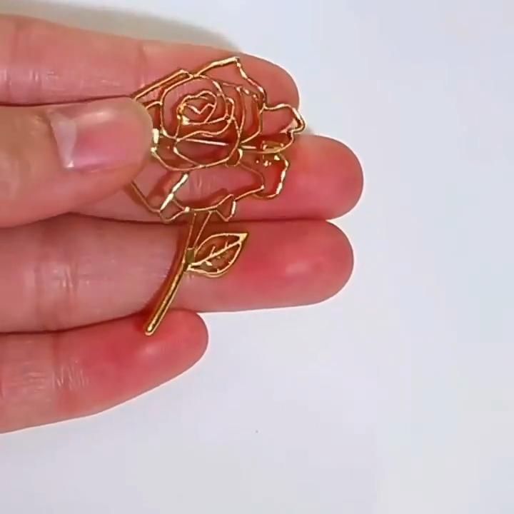 Intricate Cutout Metal Rose Brooch Pin - Vintage Floral Alloy Blouse Coat Clip for Women, Sophisticated Blossom Lapel Accessory