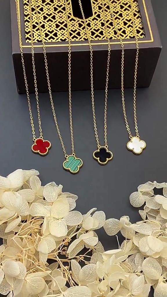 High-Grade Four-Leaf Clover Necklace Light Luxury Titanium Steel Does Not Lose Colour Jewelry Simple Temperament Female Collarbone Chain