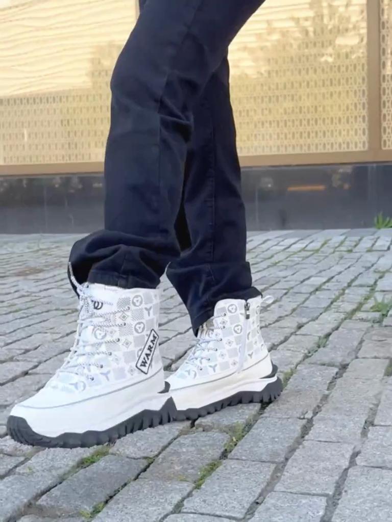 Cool Women's High-tops, Autumn and Winter Platform Shoes, Fleece Boots, Women's PU Leather Shoes, Snow Boots