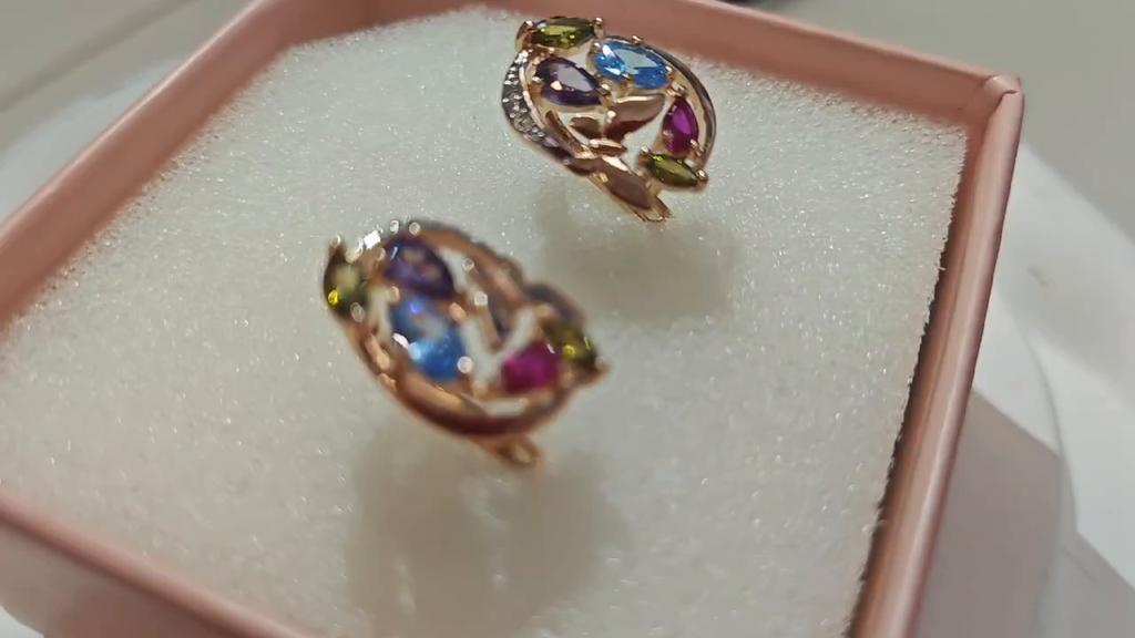 Umcho Neue bunte Schmetterlingsohrstecker künstliche Zirkonia Ohrringe für Damen in Roségold Farbe baumeln Ohrringe Hochzeit klassischen feinen Schmuck