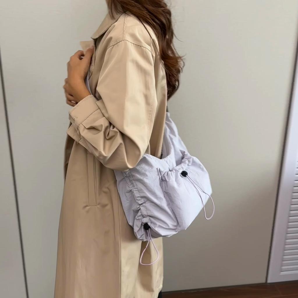 Pleated Drawstring Lightweight Shoulder Bag Women's Vintage Dumpling Bag Large Capacity Commuter Crossbody Bag