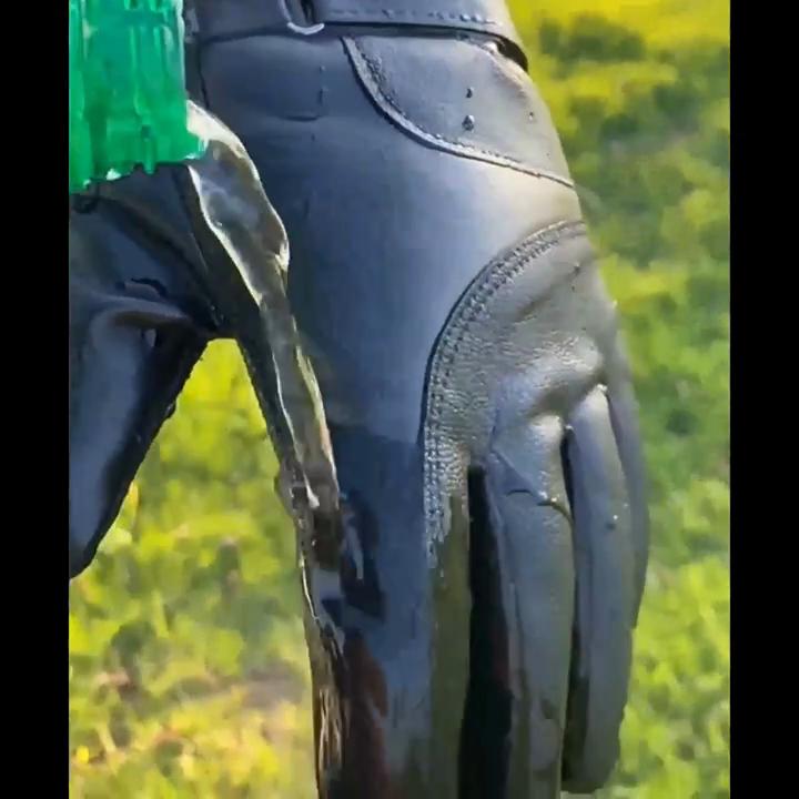 Zimní kožené rukavice pro muže a ženy – teplé, zesílené, jezdecké rukavice pro motocykly a elektromobily se sametovou podšívkou