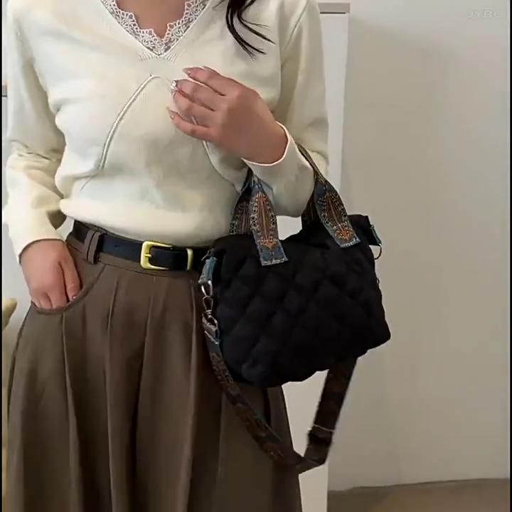 Leisure bag winter new trendy fashion embroidered thread cotton clothes shoulder messenger bag commuting to work portable tote bag