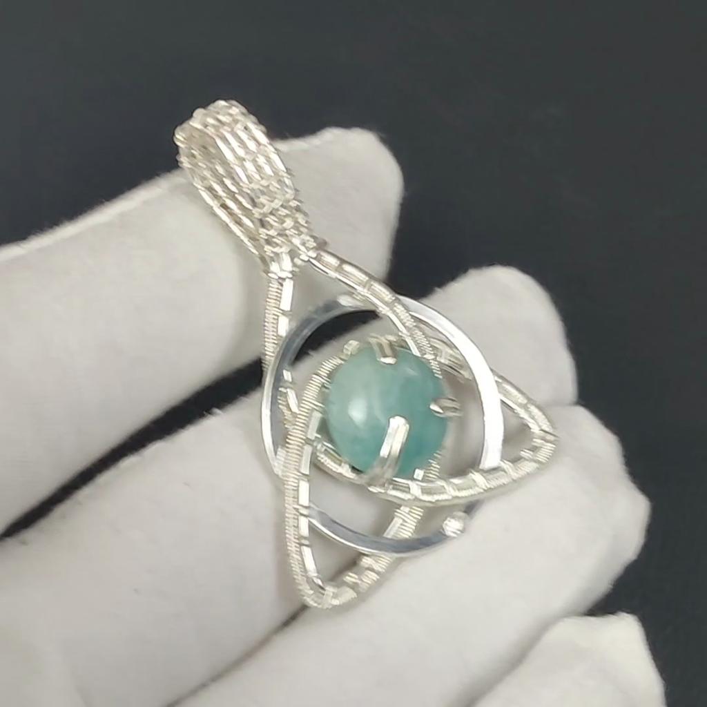 Natura Amazonit Edelstein Silber Anhänger in 925er Sterlingsilber - Handgefertigtes Design, Keltischer Familienknoten Drahtumwickelt Alltags Schmuck, Watte Geschenke