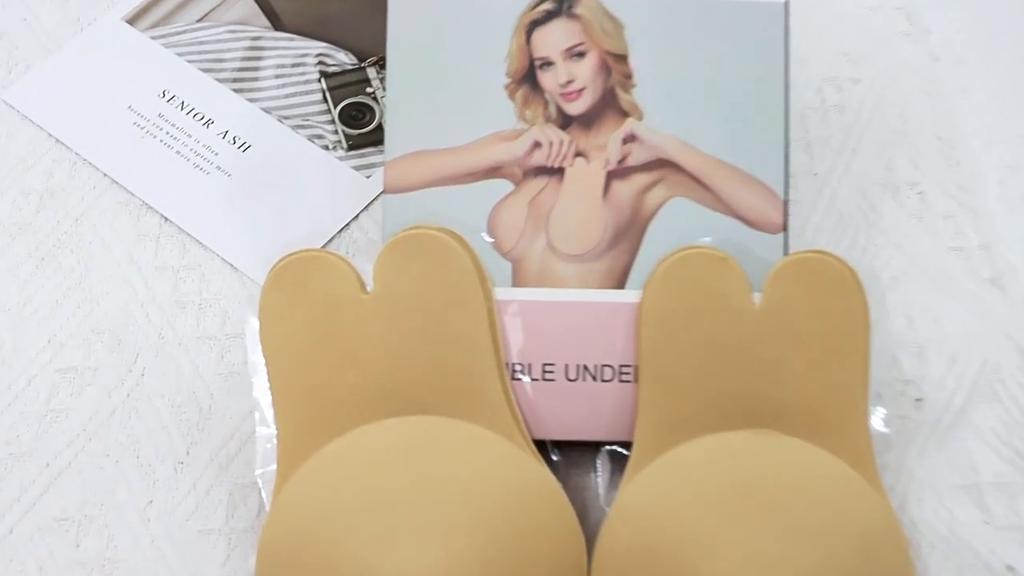 Sinoeem Body Tape Soutien-Gorge Collant Adhésif Sans Bretelles Cache Teton Auto-adhésif Solide