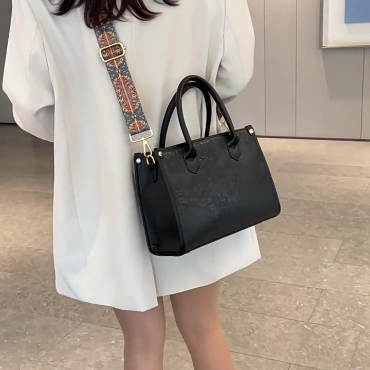 Multi-Purpose Bag 2025 New Fashion Embossed Women's Handheld Shoulder Crossbody Bag 3-Piece Coin Purse Set