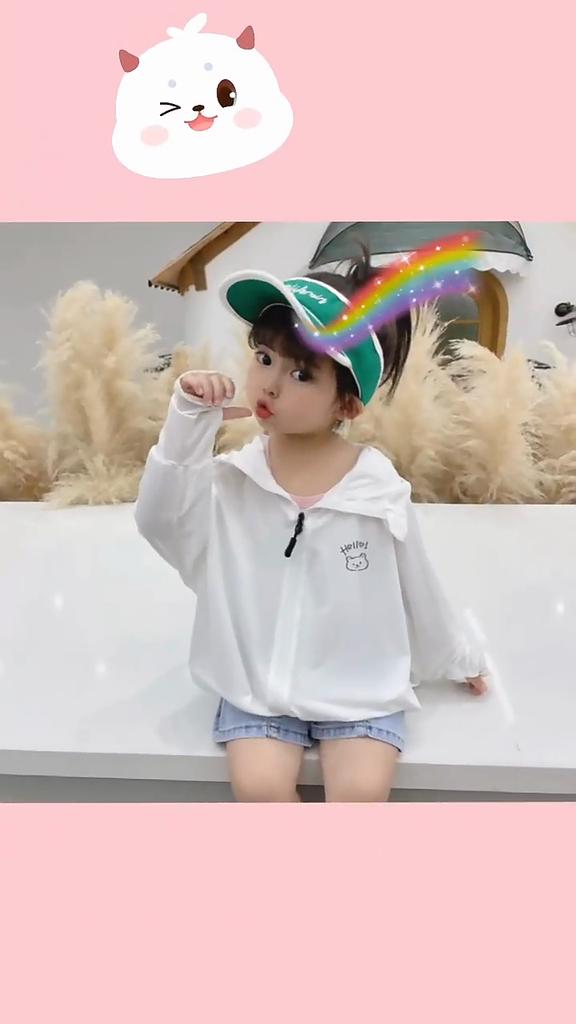 Boys and Girls UPF50+ Ice Silk Sun Protection Jacket Lightweight Breathable Summer Loose Fit Sun Hoodie for Kids