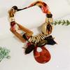 Collana geometrica a contrasto statement fatta a mano per donna Gioielli trendy per matrimoni e feste