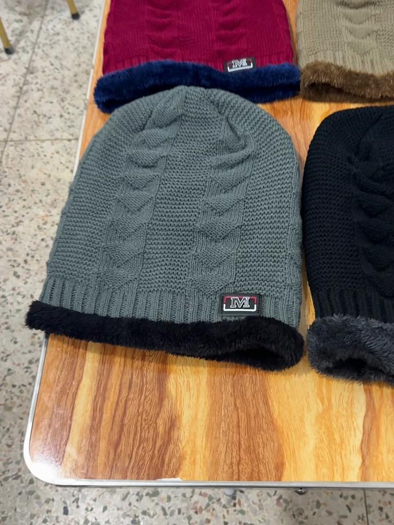 New Unisex Warm Winter Hat Fashion M Letter Label Knitted Hats For Men Women Add Fur Lined Thick Ski Beanie Bonnet Cap
