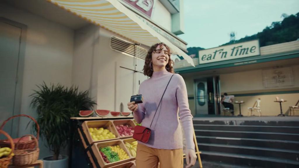 Hollyland Lark M2 Wireless Microphone, 48kHz/24bit Studio Sound, 300m Range, 40H Battery, Noise Cancellation, Magnetic Clip, for Camera Phone Vlog