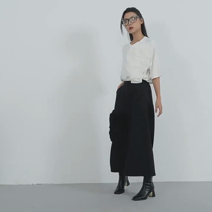 Falda larga holgada informal de primavera y verano con estampado floral vintage de cintura alta de color negro de talla grande para mujer