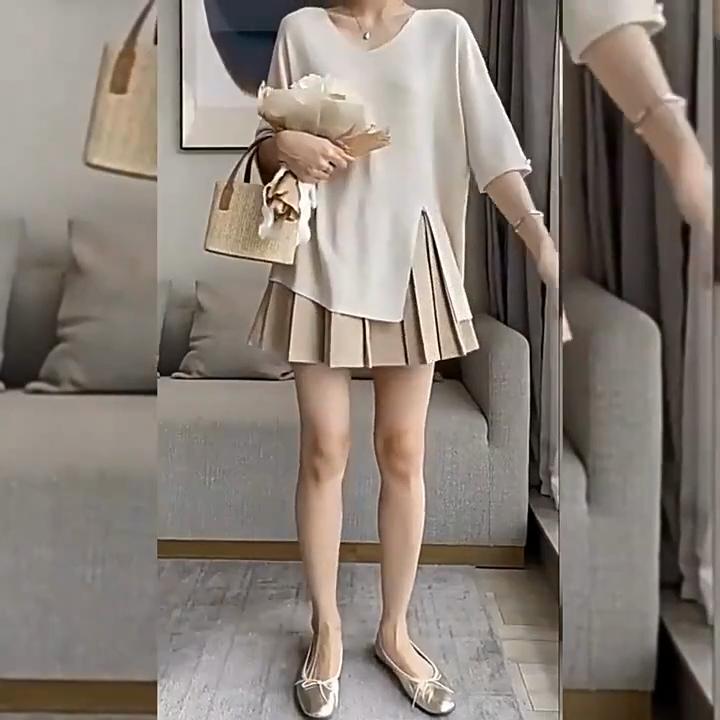 Spring and Autumn New Style Short-sleeved Women's Ice Silk Thin Style Loose Lazy Style Belly-covering V-neck Versatile