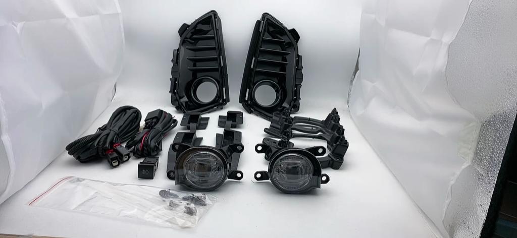 Car LED Front Bumper Fog Light For Toyota Yaris Ativ 2022 2023 Fog Lamp Cover Wire Harness Grille Foglights Frame