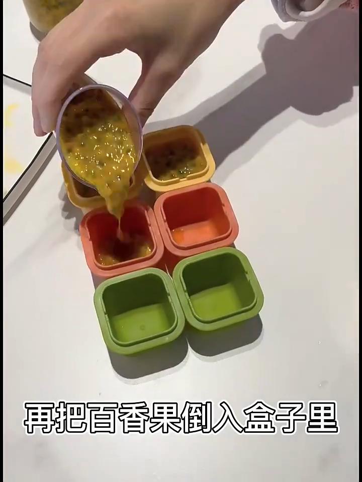 6-1 pz Creatori di Cubetti di Ghiaccio Quadrati Stampini per Cubetti di Ghiaccio Riutilizzabili Mini Stampo per Cubetti di Ghiaccio Gadget per Congelare Bevande al Whiskey Strumenti da Cucina
