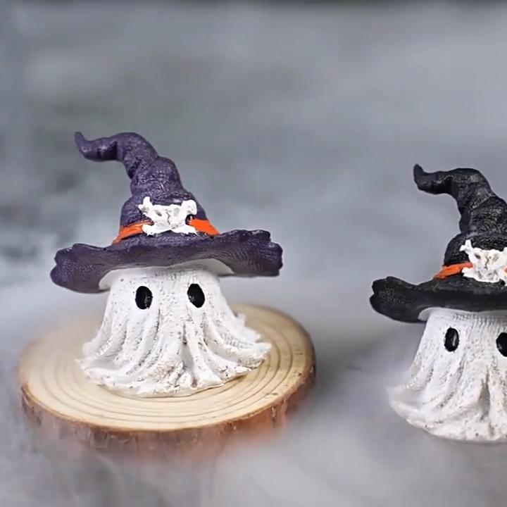 Haunted Resin Ghost Figurines - Halloween Witch Hat Decor with Mini Pumpkins for Party Tabletop Scenes