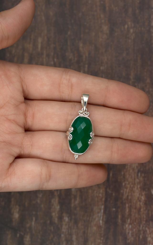 green onyx handmade Pendant 925 silver womens pendant zivori jewelry