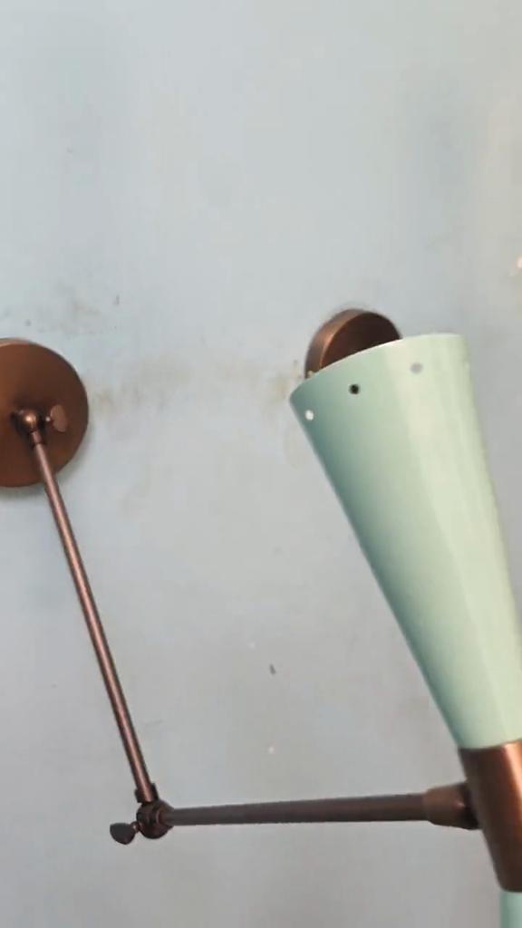 Sweet Mint Brass Wall Sconce, Italian 1950 Mid Century Wall Lamp Fixture