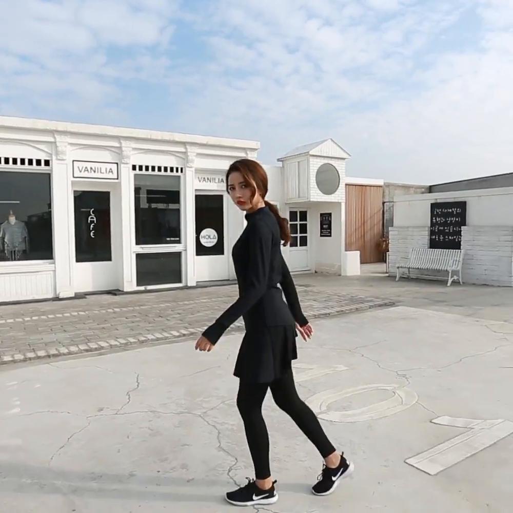 Frauen Gefälschte Zweiteiler Mit Rock Schwarze Yogahose Schnelltrocknende Atmungsaktive Lauffitness Sporthose