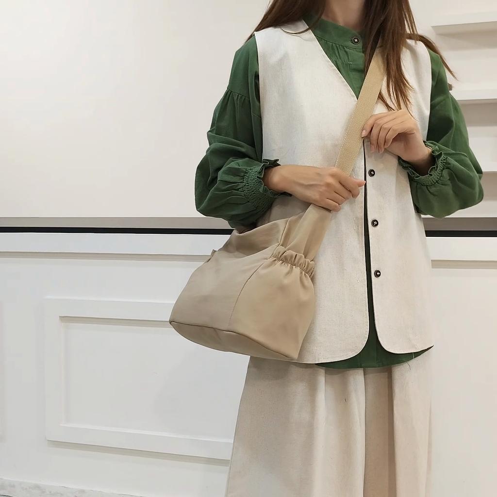 Women's Shoulder Bag Lightweight Water-Repellent Large Capacity Crossbody Bag