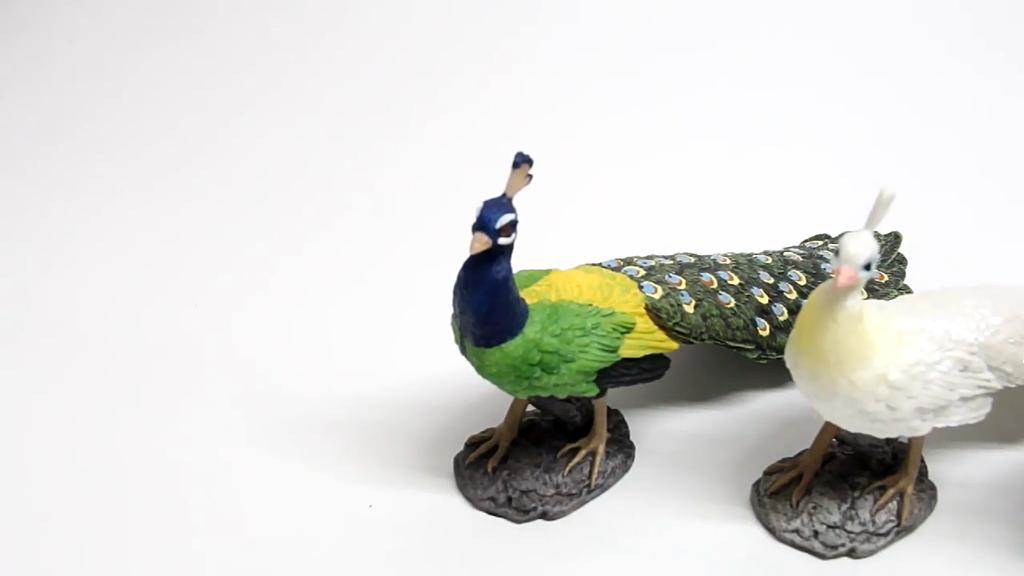 Modellino di pavone in PVC, statuetta di uccello, display decorativo di animali selvatici per casa e ufficio