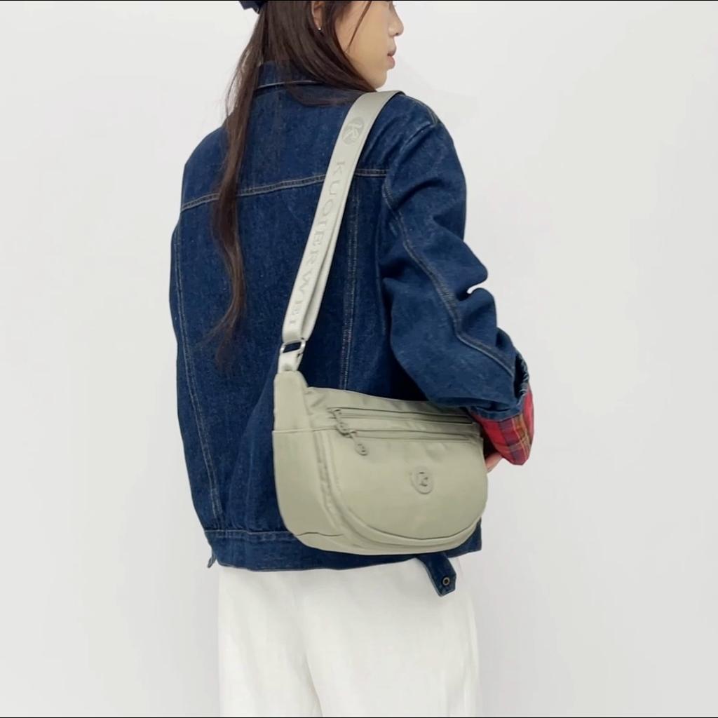 Lightweight Nylon Half Moon Sling Bag with Dual Zipper Pockets Casual Crossbody Waist Pack for Daily Travel