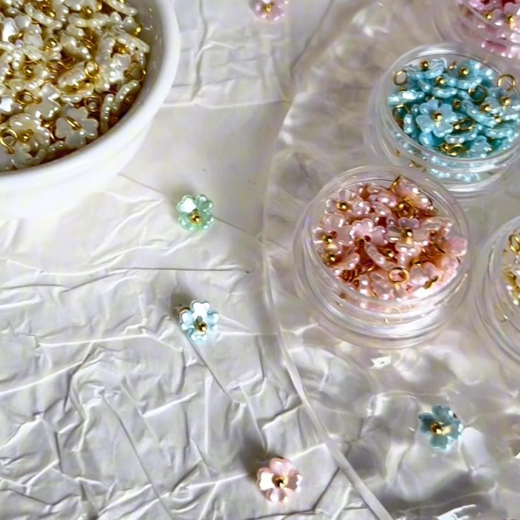 Acrylic Imitation Pearl Four Petal Flower Charms Pendant For Jewelry Making Accessories