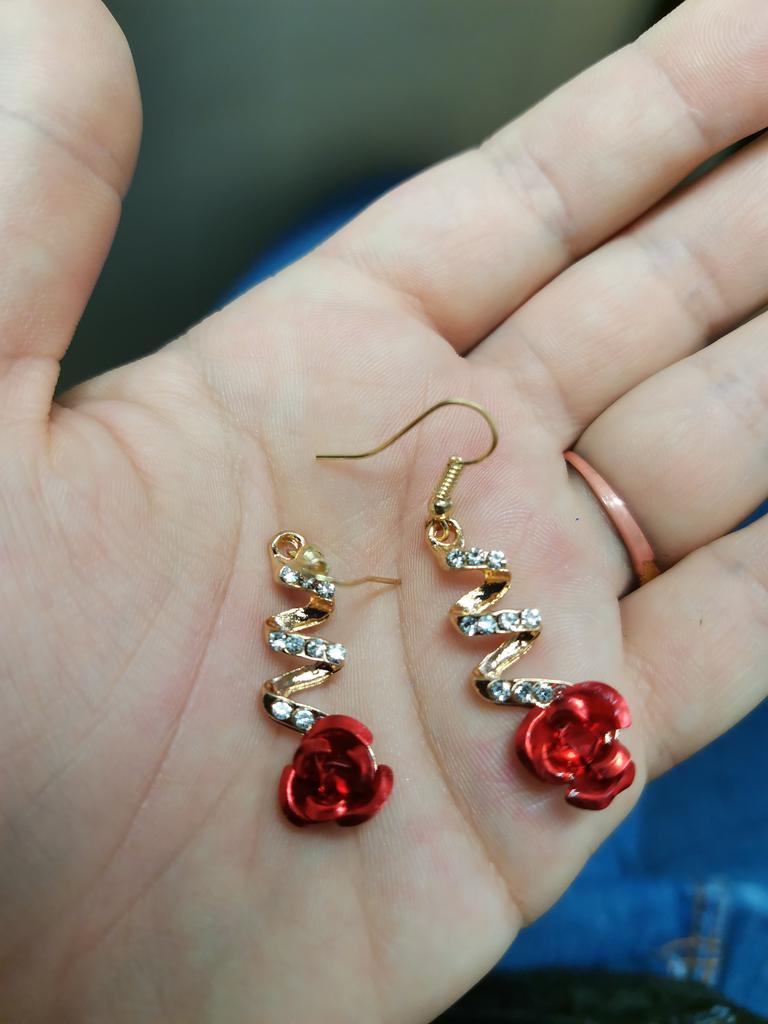Bling Toman Oil Drip Red Rose With Rhinestone Drop Flower Stud Earring Bling Toman Oil Drip Red Rose With Rhinestone Drop Flower Stud Earring